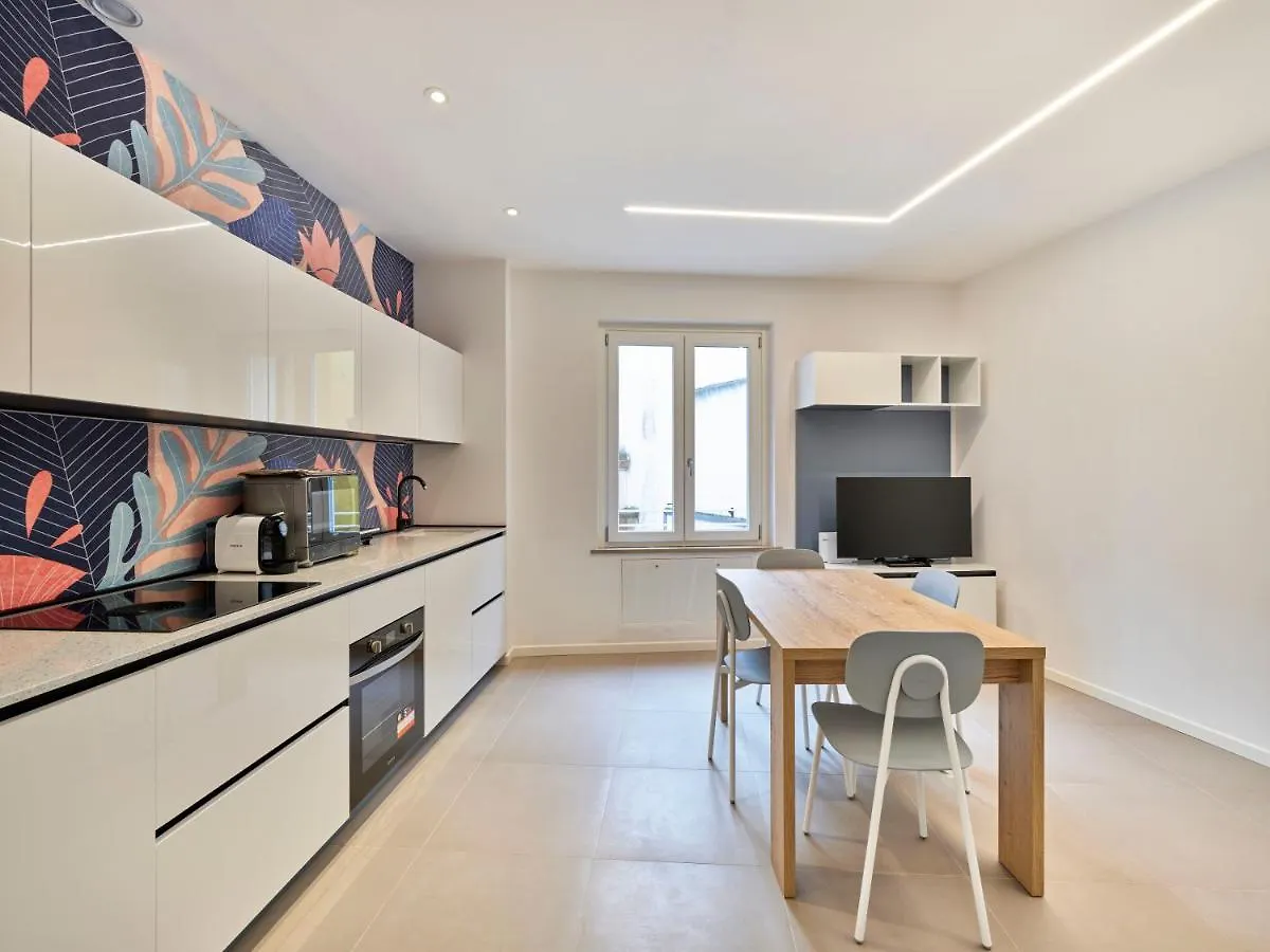 Apartmentsarena - Residenza Dei Doganieri - Vérone 0*,