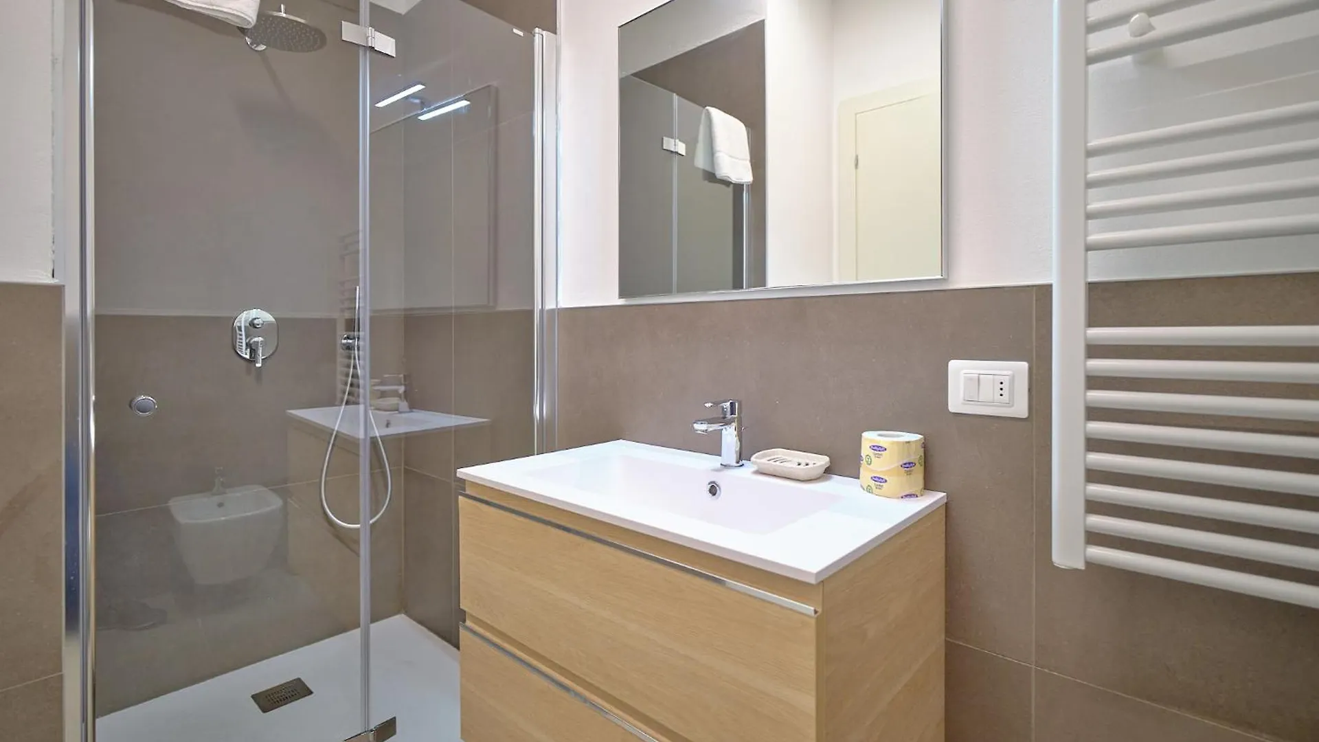 Apartmentsarena - Residenza Dei Doganieri - Verona 0*,  Italy